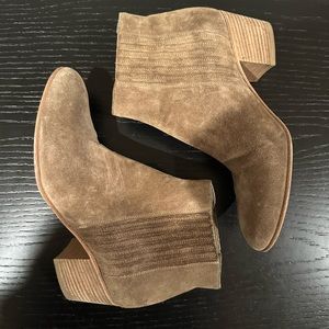 Vince suede boot